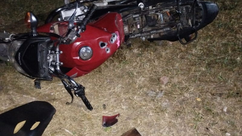 Noche de furia: fue a la casa de su nuera con una escopeta, amenazó de muerte y disparó contra motocicleta