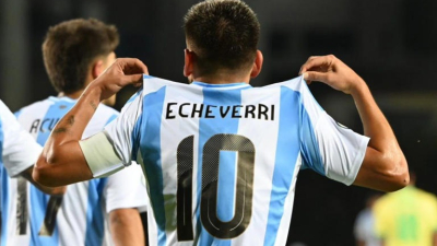 Con gol del "Diablito" Echeverri, Argentina empató 1-1 ante Colombia