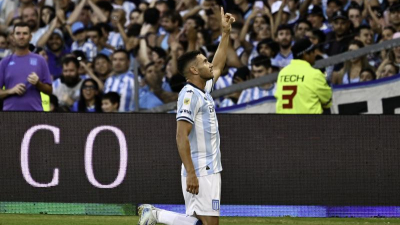 Racing es una "Maravilla": goleada al "Pirata" y en lo más alto de la tabla