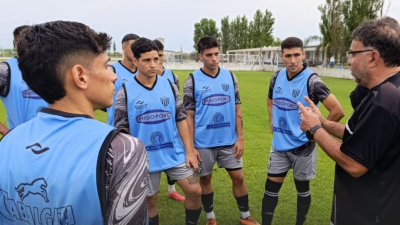 Comenzó la venta de entradas para el debut de For Ever en la temporada 2025 de la Primera Nacional