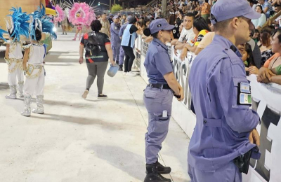 Fuerte presencia policial en corsos de San Martín