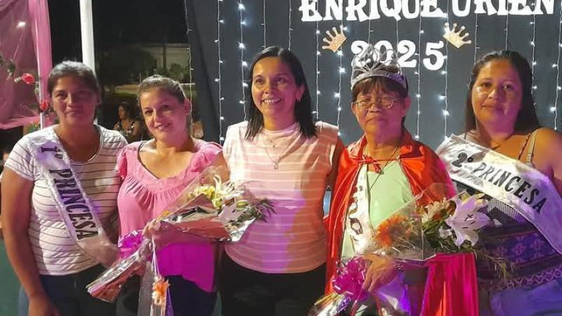 Enrique Urien eligió a la Reina de la Mujer