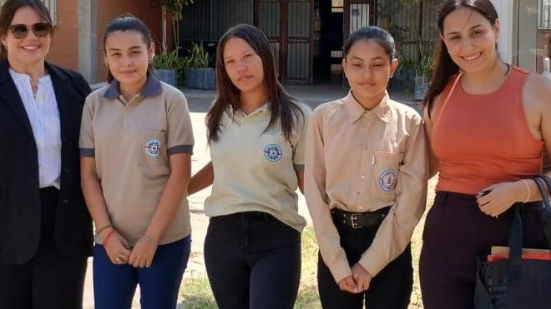 Tras una lucha judicial, alumnas ingresaron en el colegio Politécnico