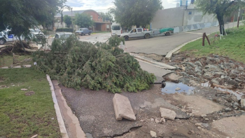 Intensas precipitaciones causaron evacuaciones y daños