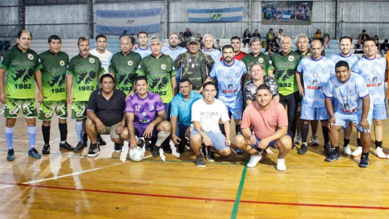Los Veteranos de Guerra tuvieron su partido homenaje