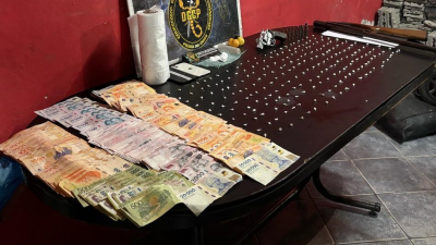 Cayeron "La Katy" y "La Adri": secuestran cocaína, armas y dinero en efectivo