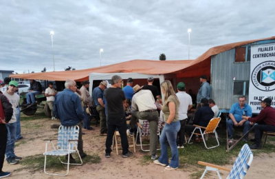 Tras meses de reclamos y tensiones, productores se reúnen con Oscar Dudik