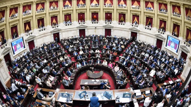 Diputados rinde un sentido homenaje al Papa Francisco en una sesión especial