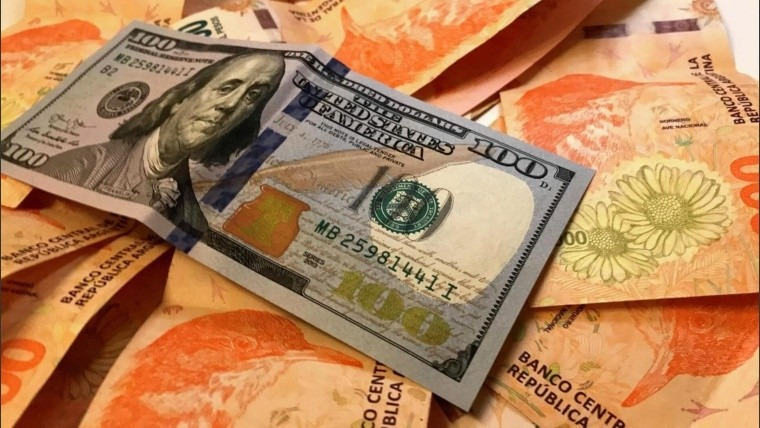 dolares_pesos.jpg