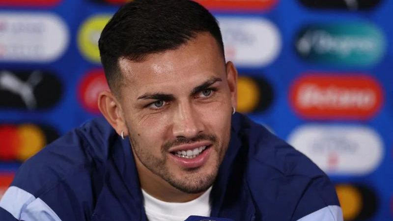 Boca formalizó propuesta al campeón mundial Paredes y espera cerrar su fichaje