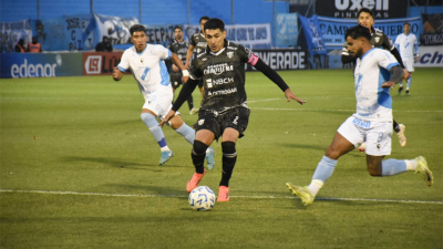For Ever estuvo a tiro del triunfo, pero Temperley lo igualó en el final