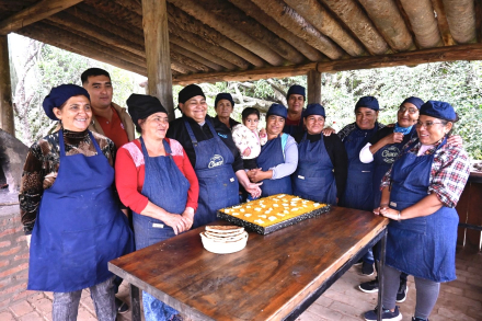 Cocineras de El Impenetrable (Foto-Guadalupe Molinaro).jpg