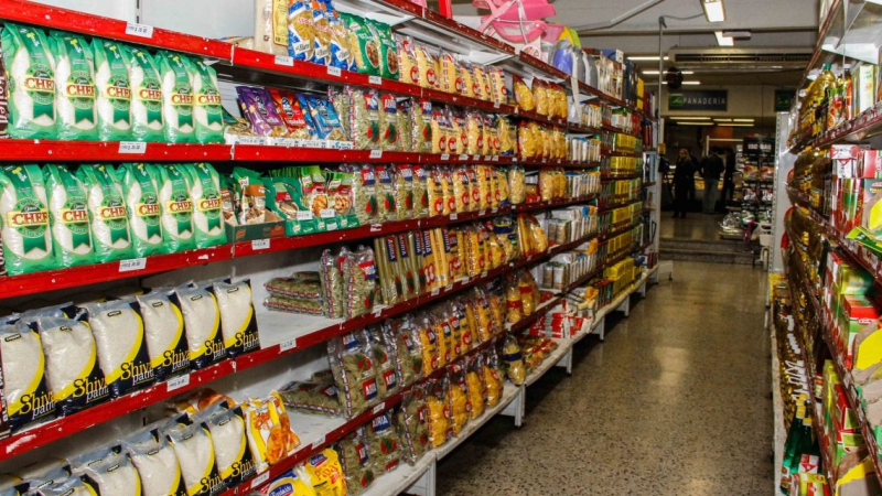 Prohibieron la venta de tres marcas de aceite de oliva y una de azúcar