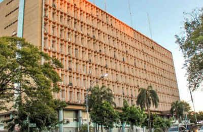 Los números detrás de la decisión del gobierno de poner en pausa los salarios