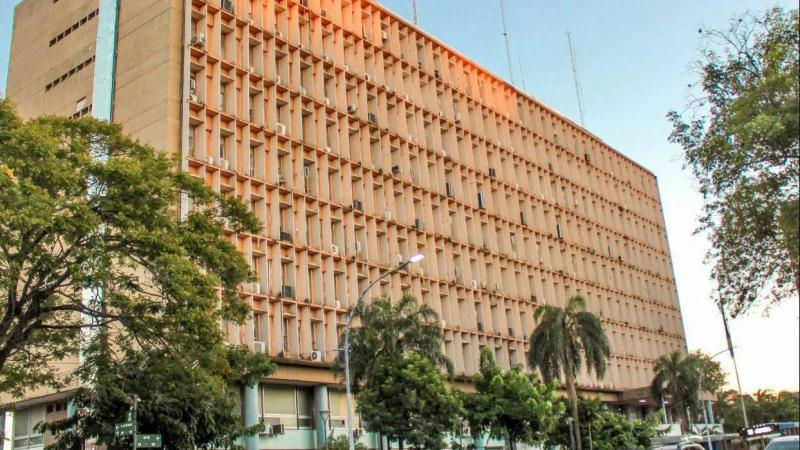 Los números detrás de la decisión del gobierno de poner en pausa los salarios