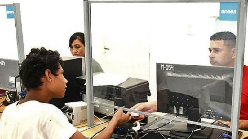 La provincia registra 37.865 becarios y quedó en el sexto lugar nacional