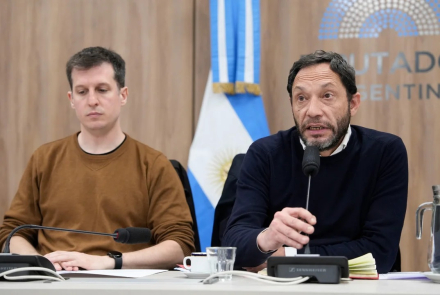 32. Contratapa.JPG