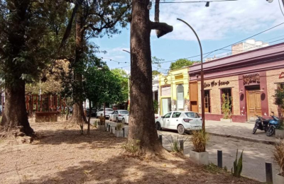 Otra polémica con gastronómicos: el Municipio exige liberar un parterre