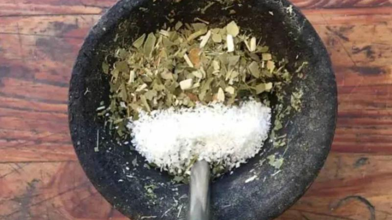 Coco rallado en el mate: los beneficios de una combinación atípica