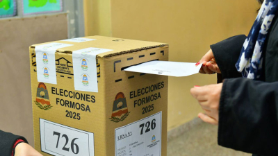 Satisfactoria prueba de conectividad en escuelas afectadas para el acto eleccionario del 26 de octubre