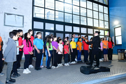 El Teatro de la Ciudad recibió al 2° Encuentro Coral _Compartamos y cantemos juntos__.jpg