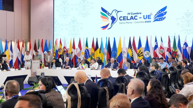 Una cumbre entre la intrascendencia y los desacuerdos profundos