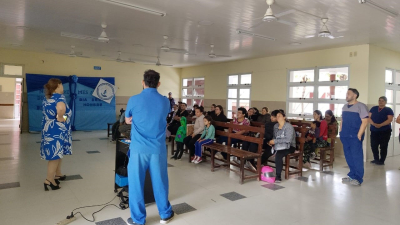 Charla informativa en el centro de salud El Pucú