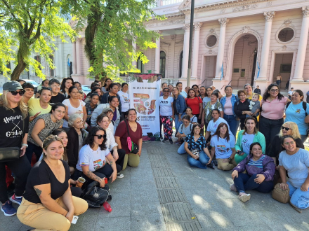 encuentro de mujeres.jpg