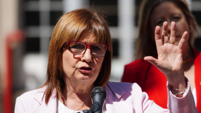 Bullrich apoyó a Verón apelando a Maradona: "La pelota no se mancha"