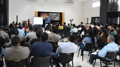 La Secretaría de la Mujer capacitó en género a trabajadores de la DPV