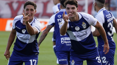Gimnasia La Plata pisó fuerte en Barracas y avanzó a semifinales