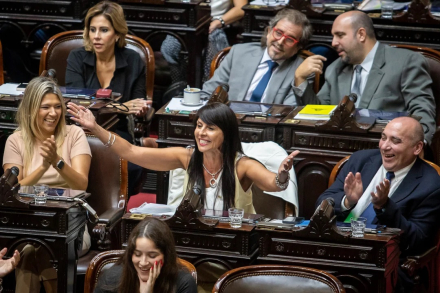 32. Contratapa.JPG