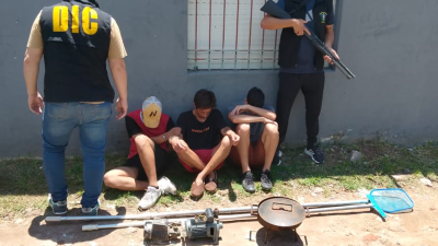 Tres jóvenes demorados por robo en Resistencia