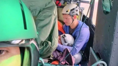 Con un helicóptero del Ejército rescataron a un escalador lesionado