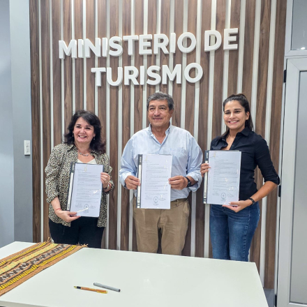 FIRMA DE CONVENIO (3).jpeg