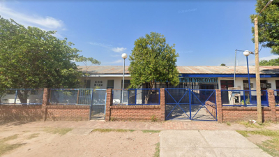 Escuela sin luz ni agua: padre denuncia graves carencias en la EEP N° 626 y la EES N° 152