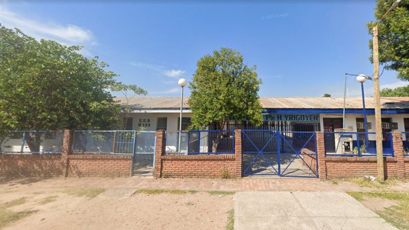 Escuela sin luz ni agua: padre denuncia graves carencias en la EEP N° 626 y la EES N° 152