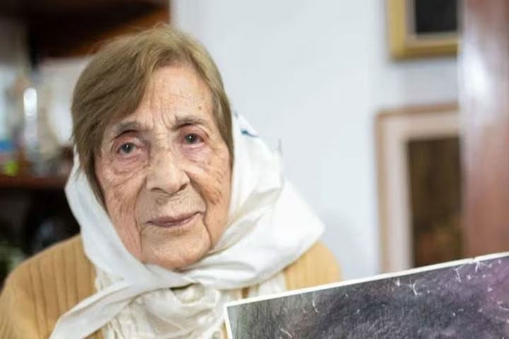 sara-lujan.jpg