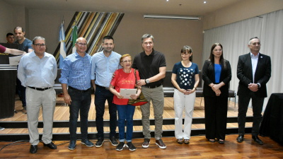 Leandro Zdero firmó un convenio por nuevas soluciones habitacionales en Sáenz Peña