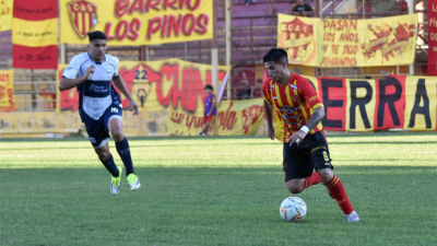 Sarmiento al menos rescató un empate en el final, pero sigue sin poder ganar