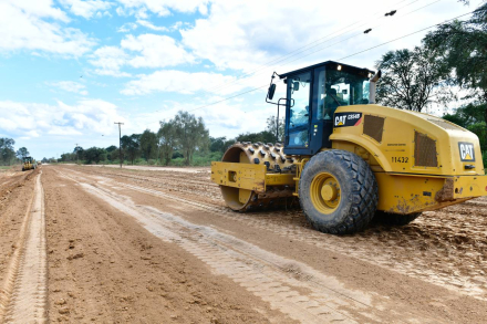 obra de acceso principal a El Potrillo.jpg