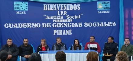 Presentaron en Pirané el Cuaderno de Ciencias Sociales para el Segundo Ciclo (4).jpeg