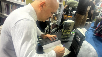 Leiva presentó "Hasta aquí llegué" en la Feria del Libro de Buenos Aires