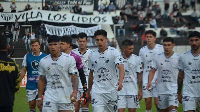 For Ever va a Salta por un triunfo urgente en un duelo clave por la permanencia