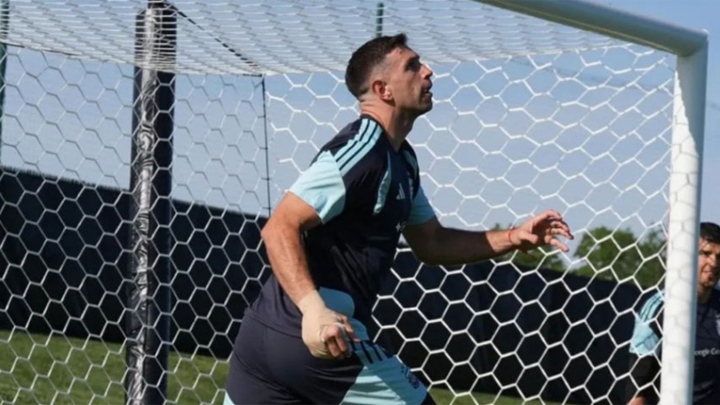 Selección Argentina: sin Julián, con Messi aparte y sorpresas en el once