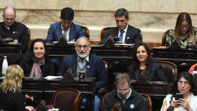 Buscan activar un pedido de interpelación contra Adorni