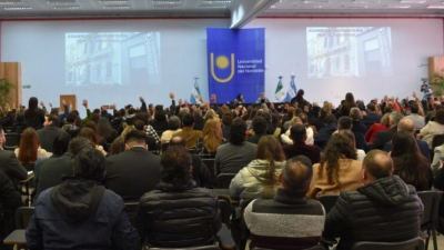 Representantes estudiantiles, graduados, docentes y nodocentes renuevan autoridades