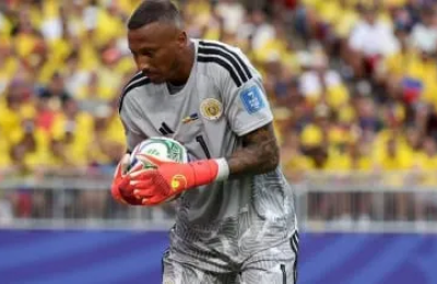 Quién es Eloy Room, el arquero de Curazao que rompió ante Ecuador el récord de atajadas en un Mundial