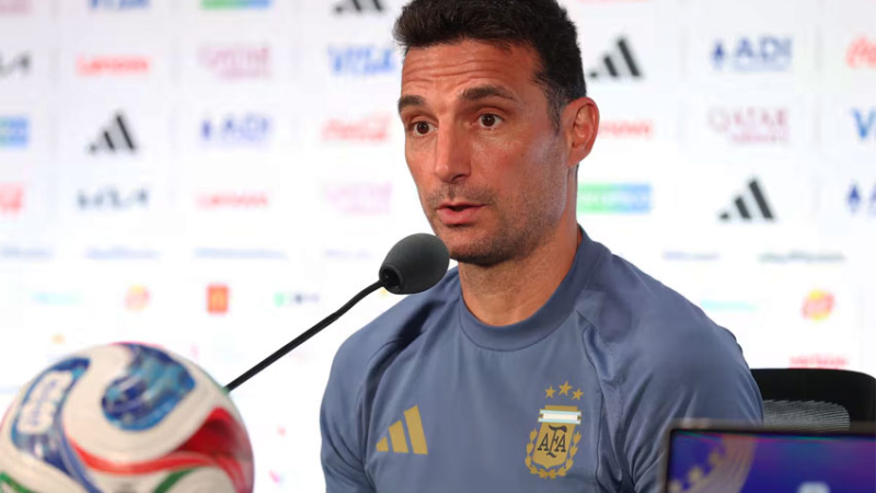 Scaloni sobre el partido de Messi: "Ya no se qué decir, no alcanza"