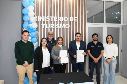Firmaron un convenio las Direcciones de Servicios Turísticos y de Estadísticas, Censos y Documentación de la provincia de Formosa